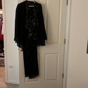 Ladies 3 piece pants suit.